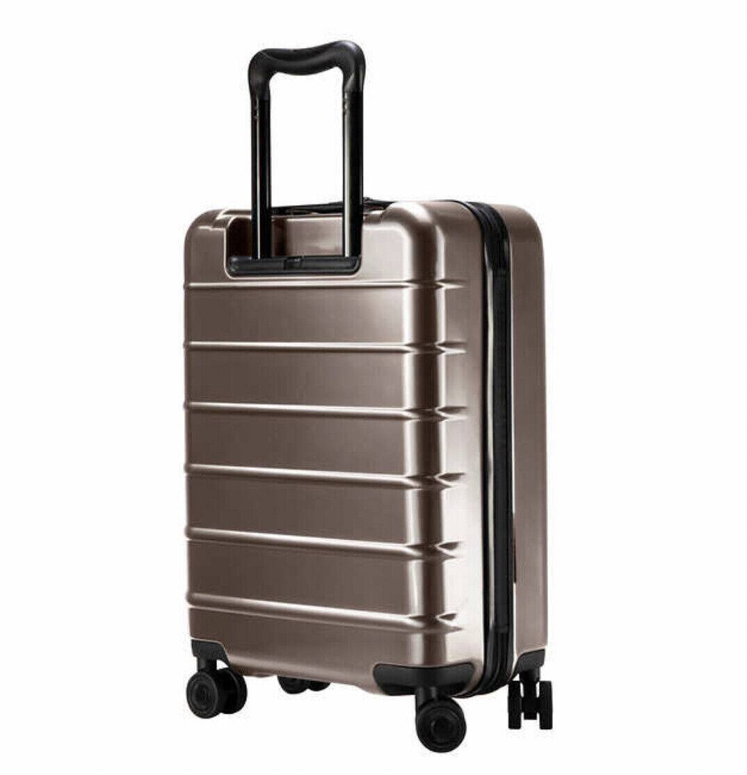 Ricardo Beverly Hills Hard Shell Spinner Carry On - Image 5