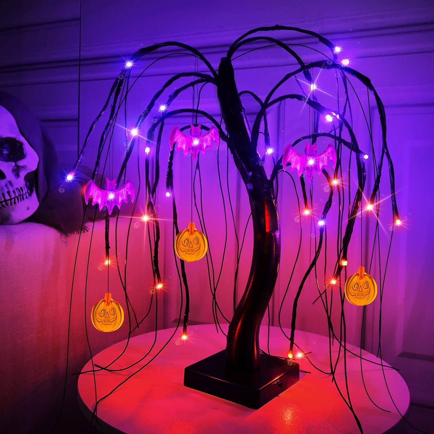 18'' Black Willow Tree with 24 LED lights, bats & pumpkins