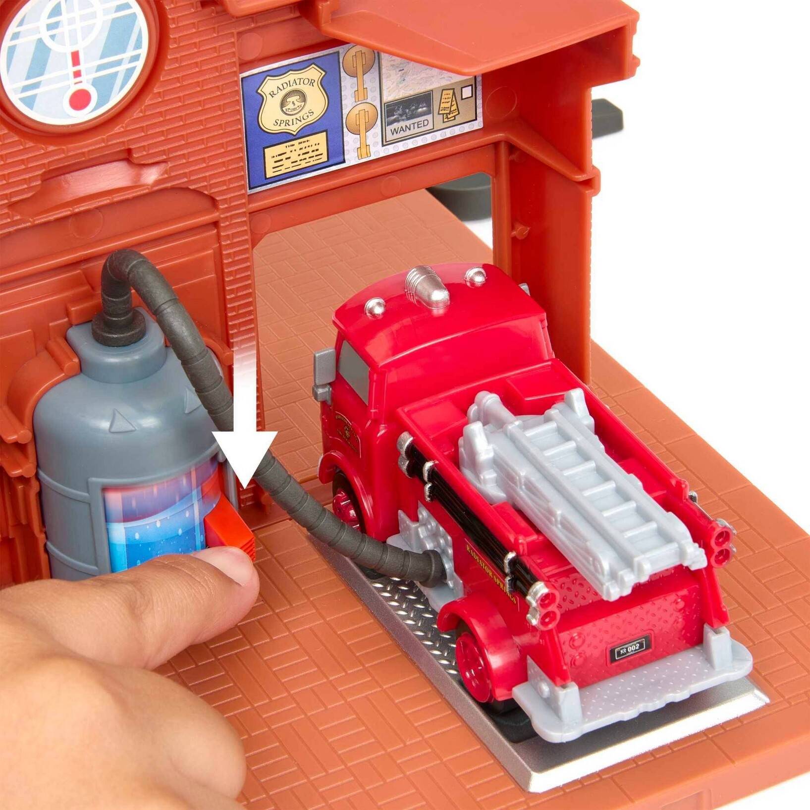 Disney Cars Red Fire Station Playset - Image 5